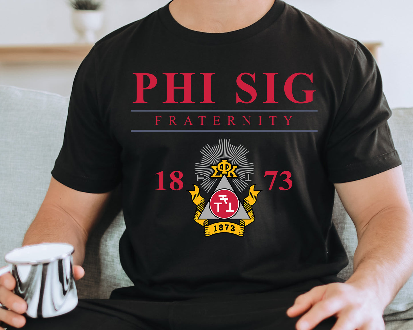 Phi Sigma Kappa Iconic Crest Fraternity T-shirt _ 31135g