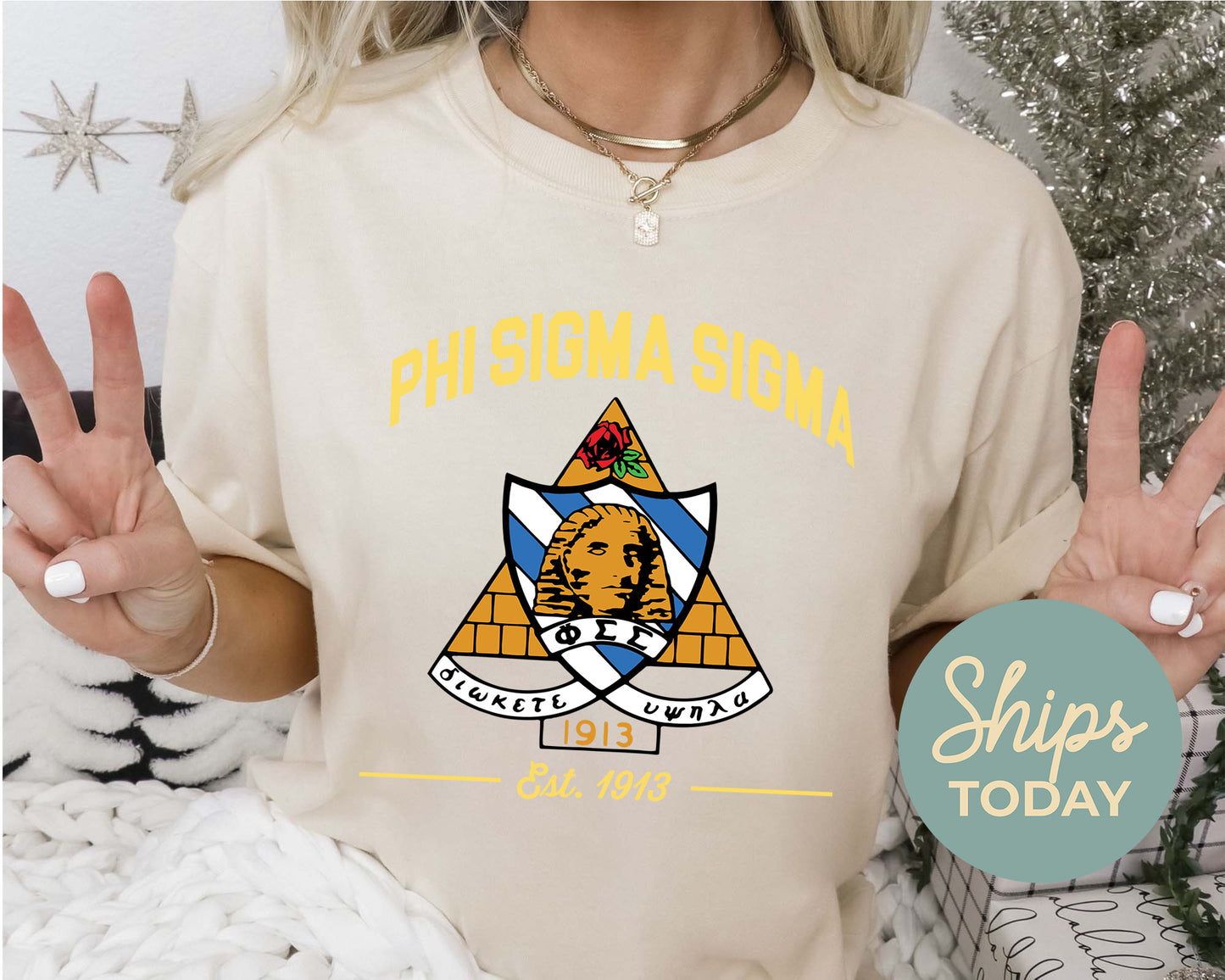 Phi Sigma Sigma Loyalty Crest Sorority T-shirt _ 4439g