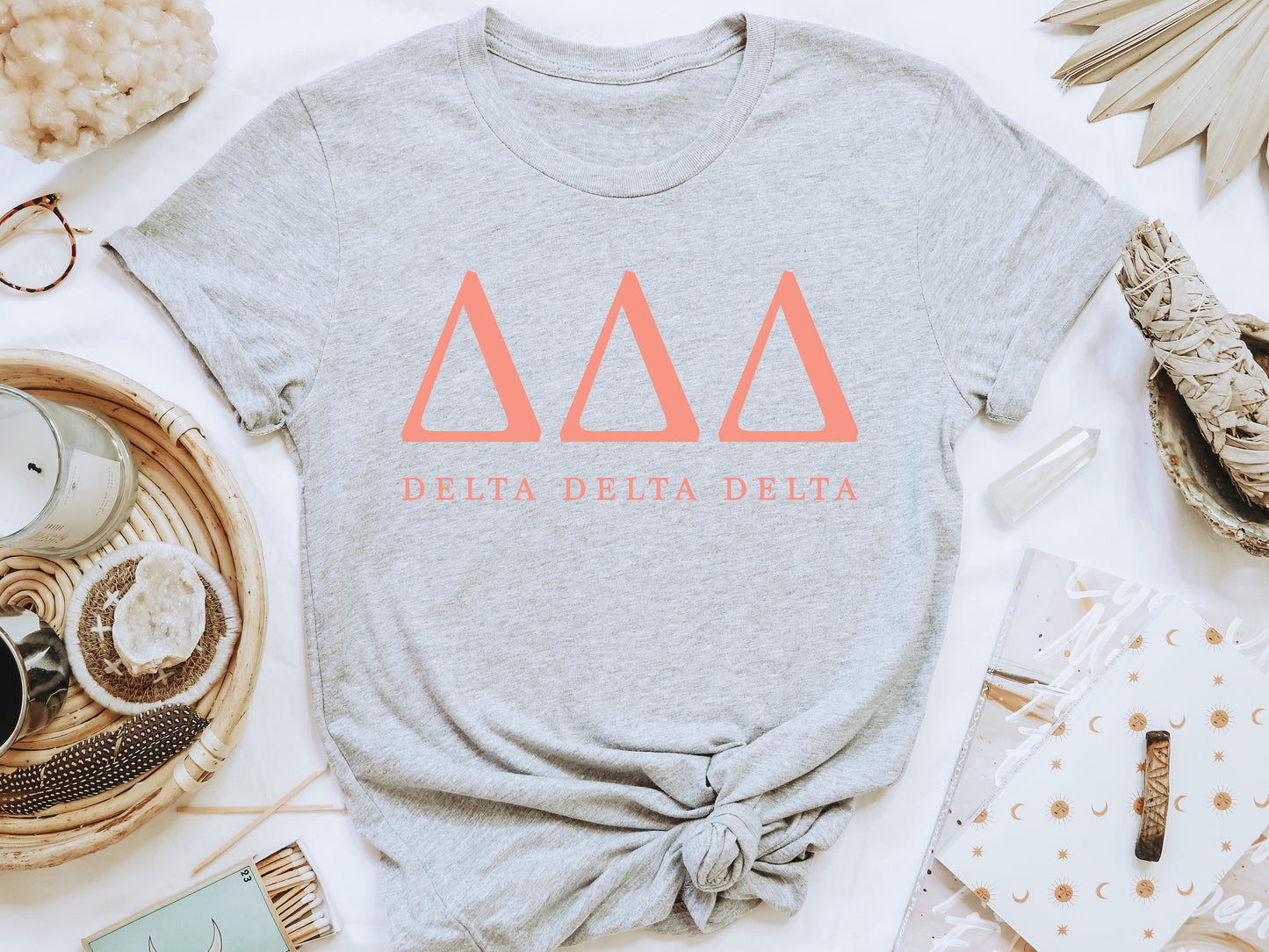 Delta Delta Delta Pink Personality Sorority T-shirt _ 658g