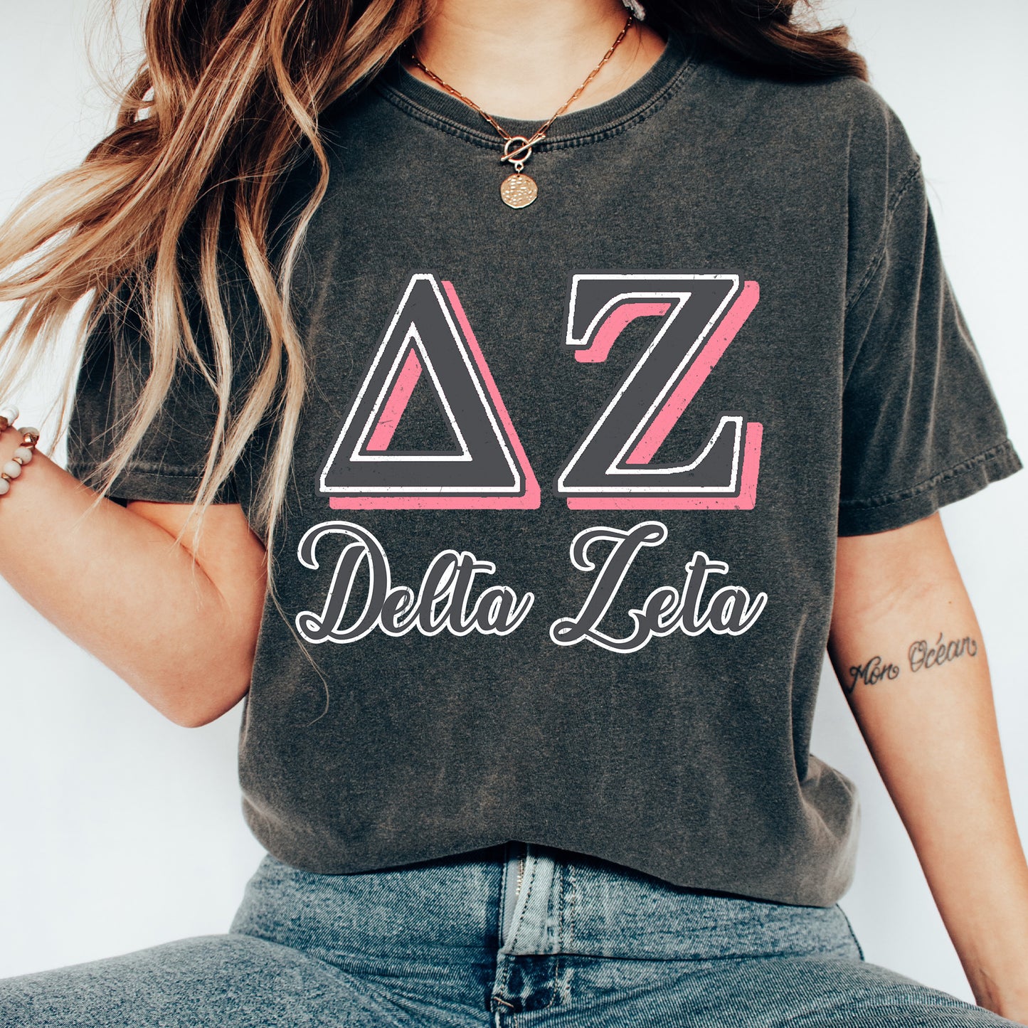 Delta Zeta Greek Colors Sorority T-shirt _ 36082g