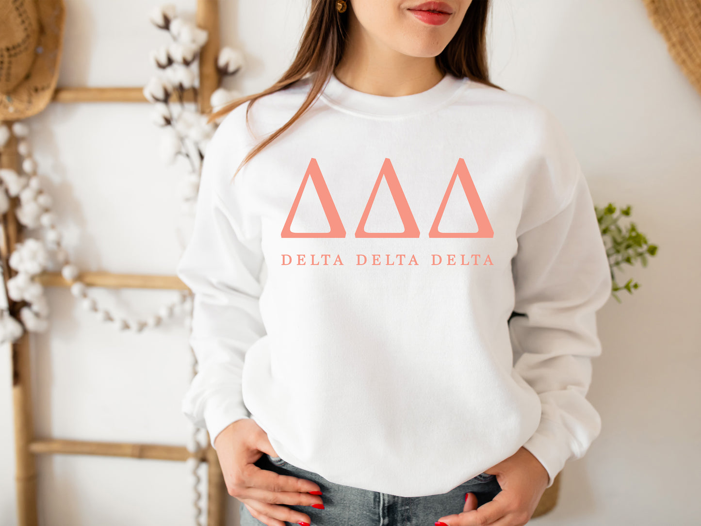Delta Delta Delta Pink Personality Sorority Sweatshirt _ 658g