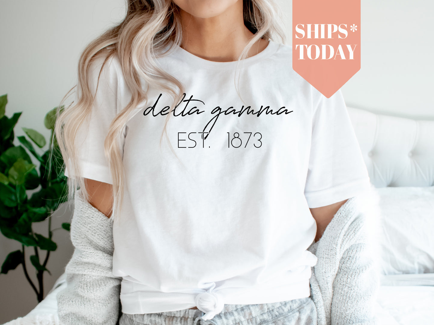 Delta Gamma Black Calligraphy Sorority T-shirt _ 2328g