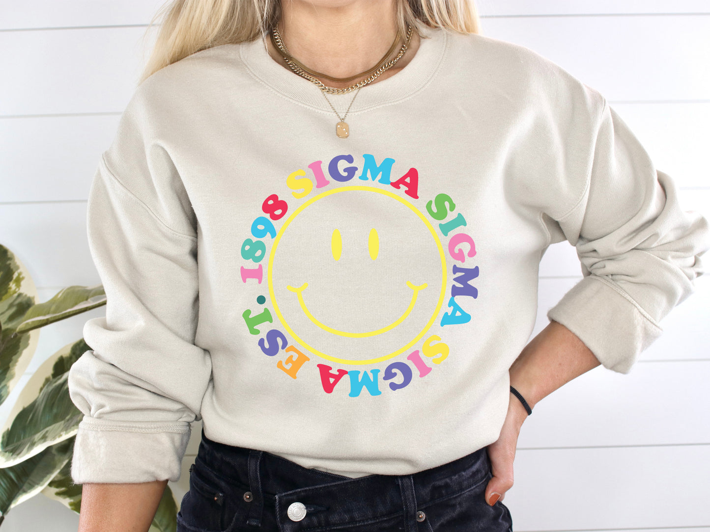 Sigma Sigma Sigma Radiating Smiley Face Sorority Sweatshirt _ 3252g