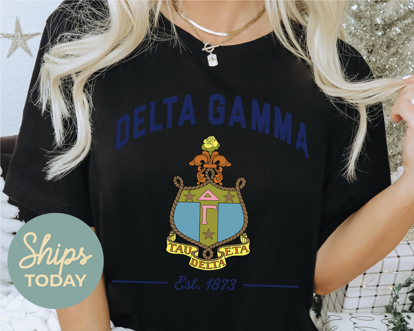 Delta Gamma Loyalty Crest Sorority T-shirt _ 4431g