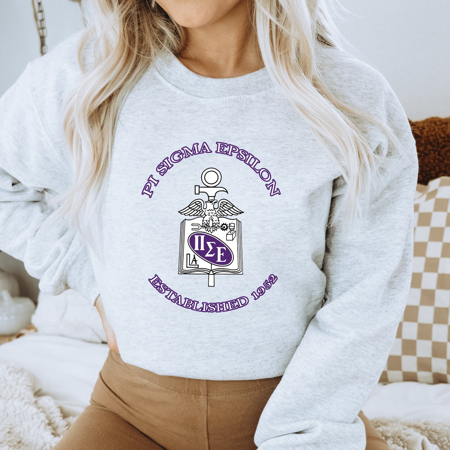 Pi Sigma Epsilon Iconic Insignia COED Sweatshirt _ 35676g