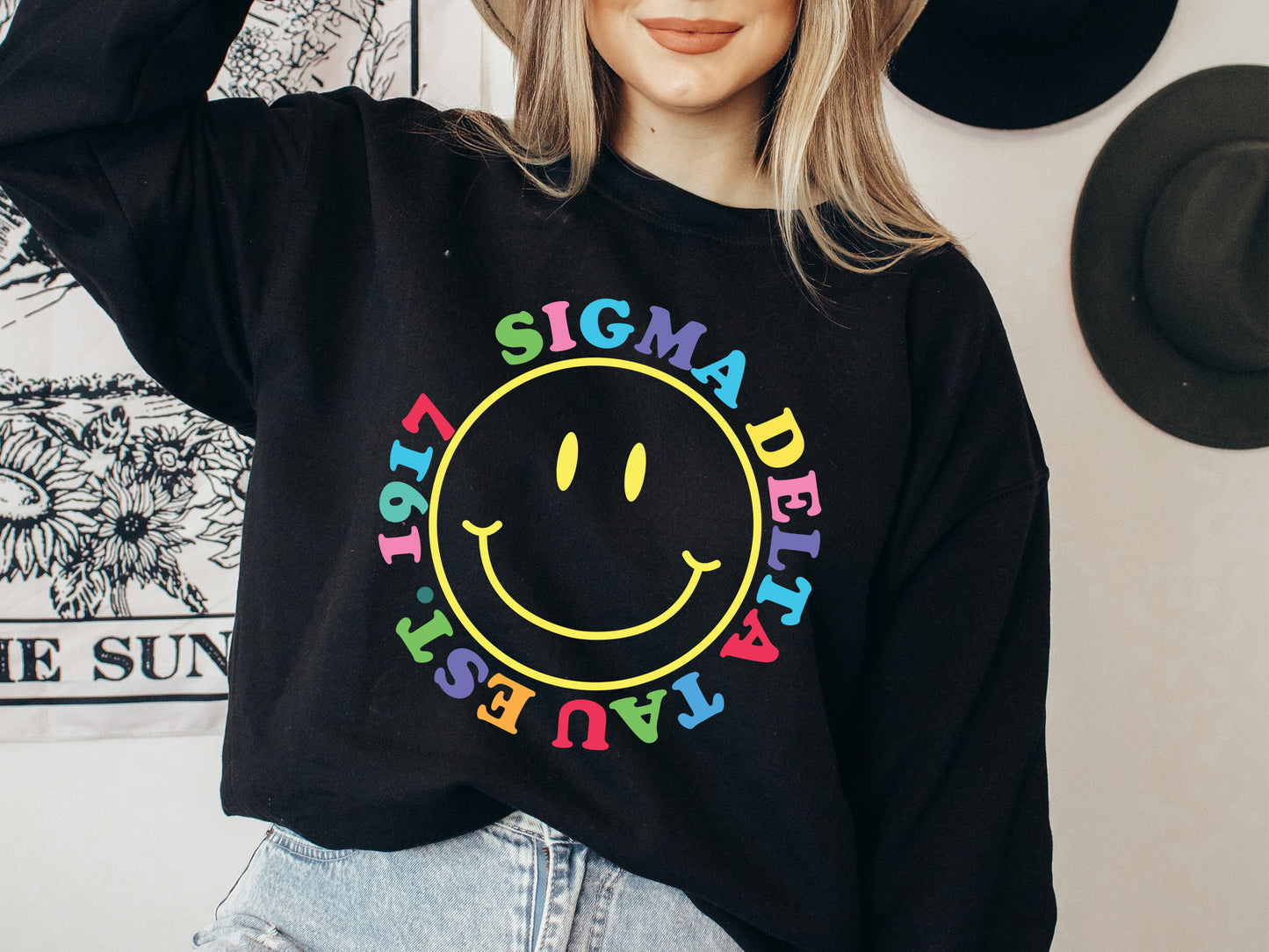 Sigma Delta Tau Radiating Smiley Face Sorority Sweatshirt _ 3250g