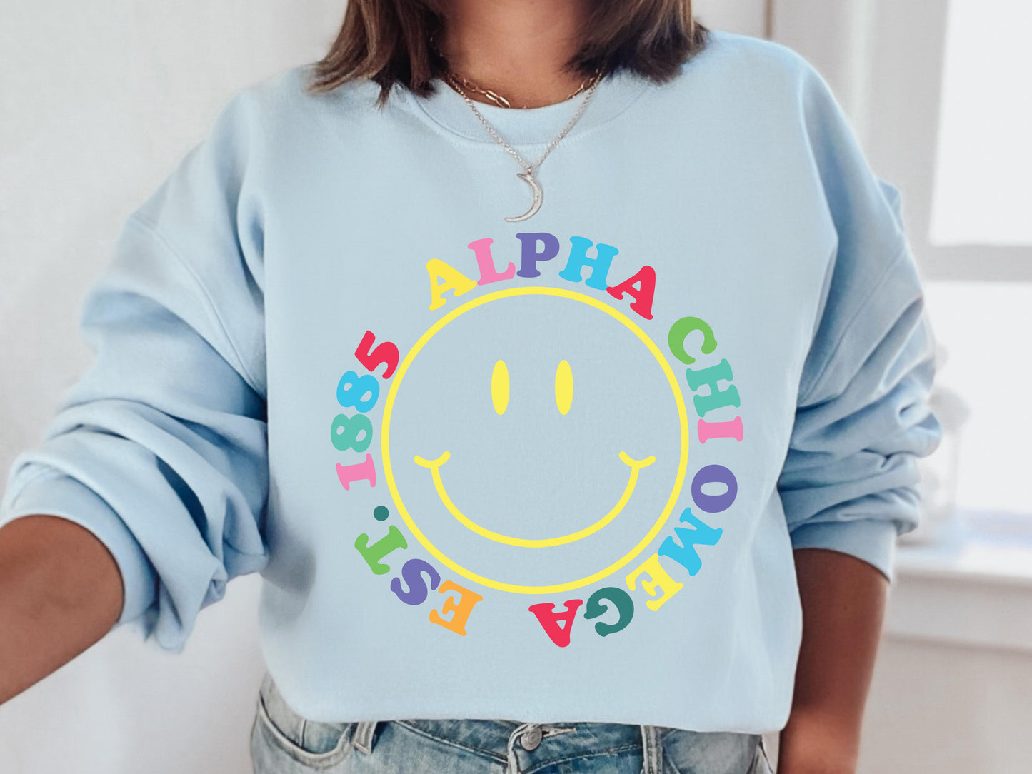 Alpha Chi Omega Radiating Smiley Face Sorority Sweatshirt _ 3227g