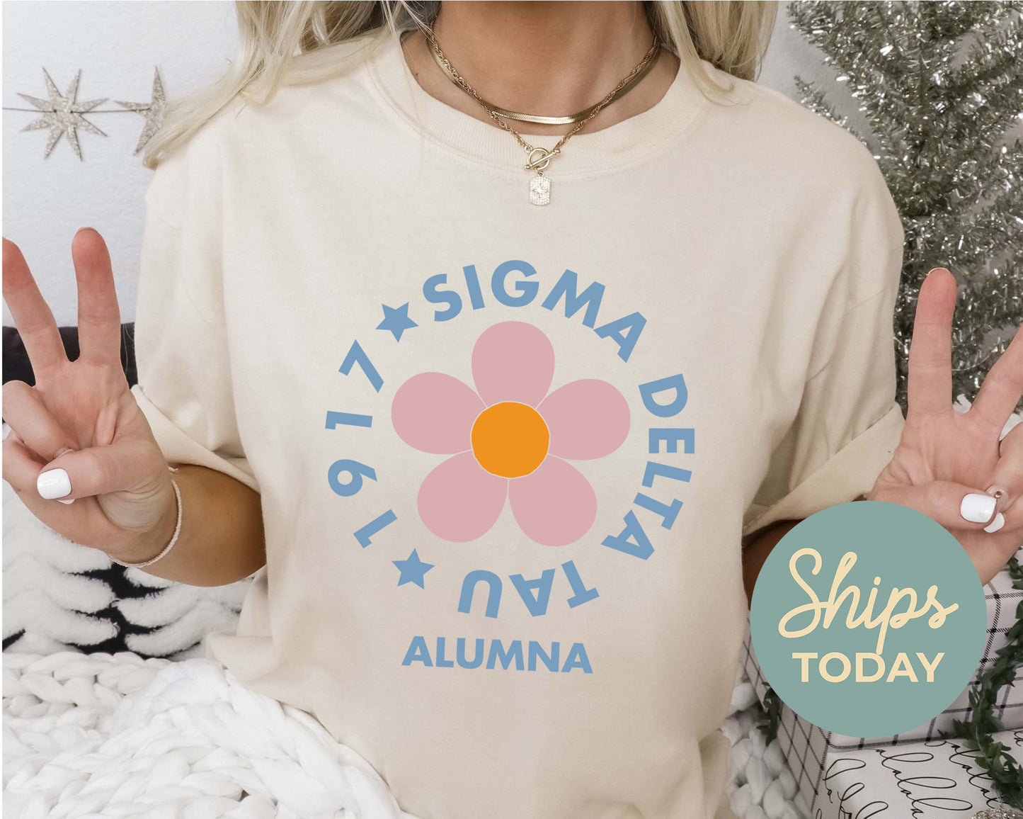 Sigma Delta Tau Floral Alumna Sorority T-shirt _ 2572g
