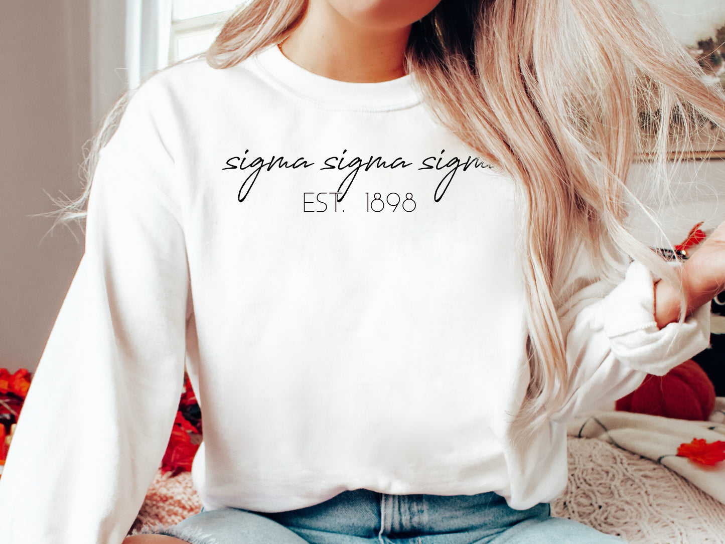 Sigma Sigma Sigma Black Calligraphy Sorority Sweatshirt _ 2340g
