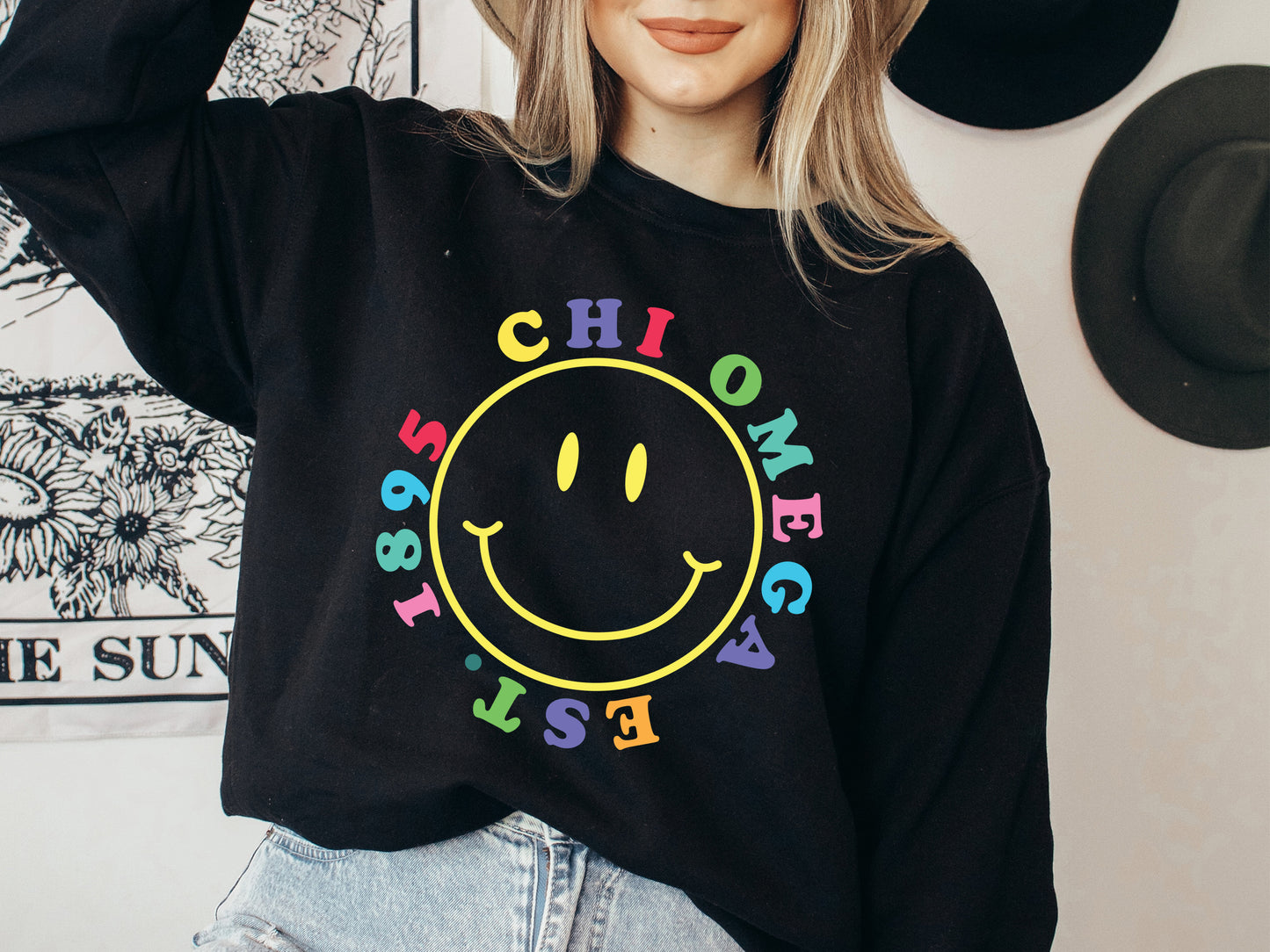 Chi Omega Radiating Smiley Face Sorority Sweatshirt _ 3236g