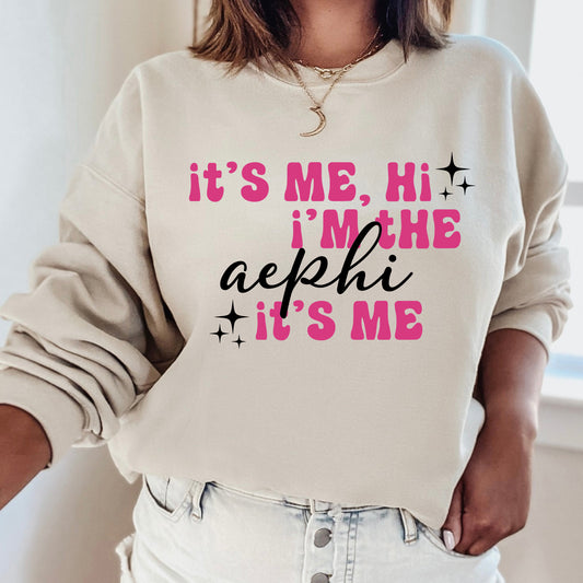 a woman wearing a sweatshirt that says it's me, i'm the