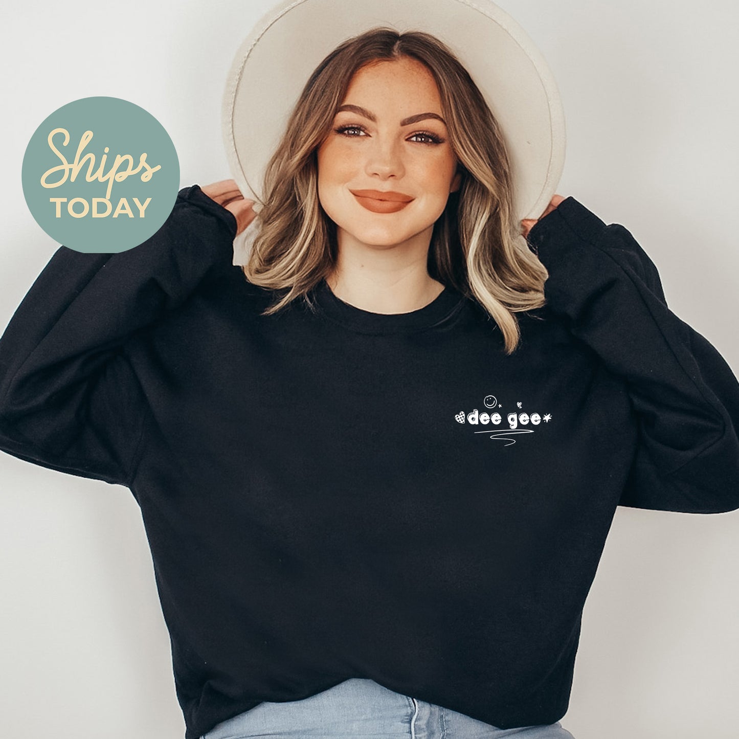 Delta Gamma Fun Letters Sorority Sweatshirt _ 39227g