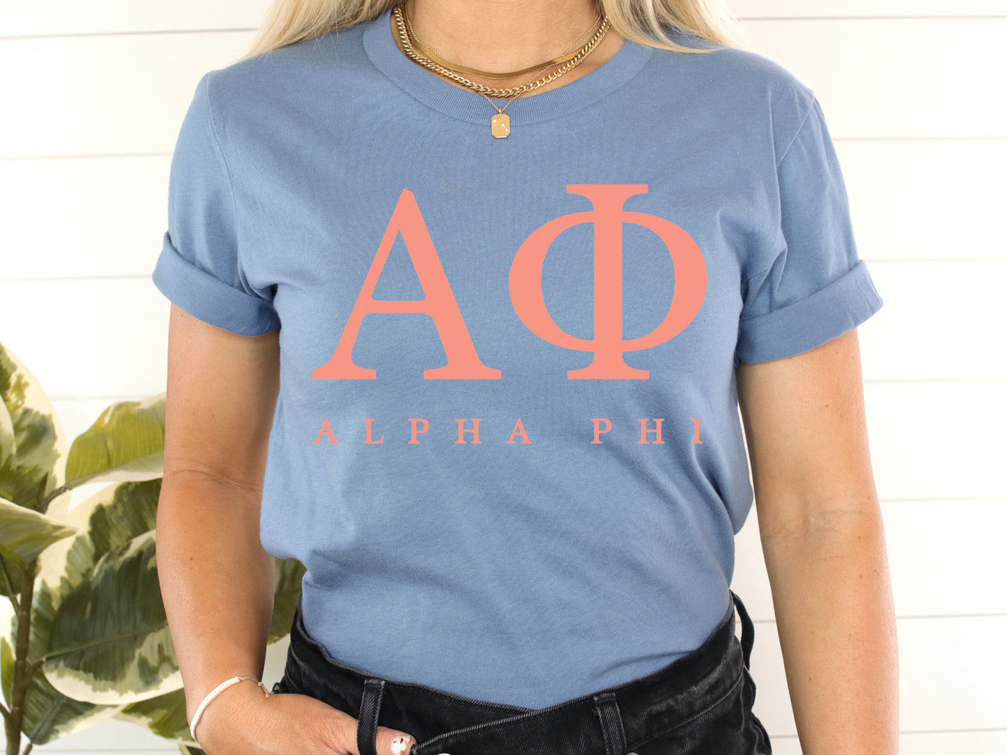 Alpha Phi Pink Personality Sorority T-shirt _ 653g