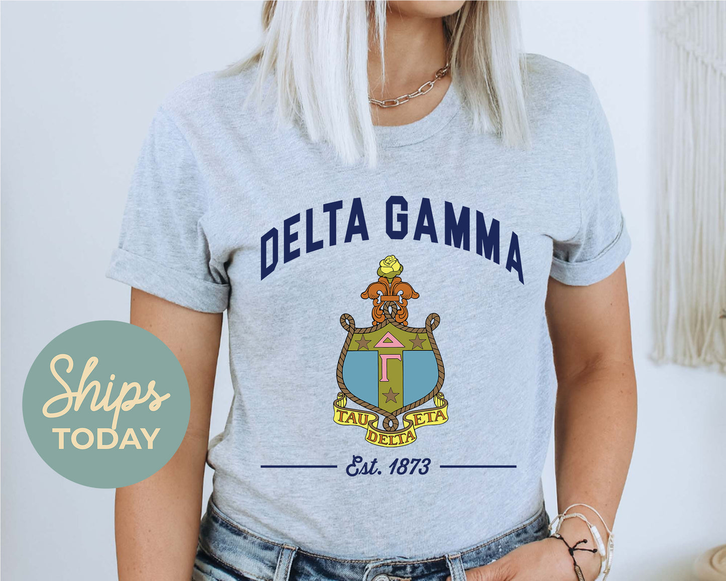 Delta Gamma Loyalty Crest Sorority T-shirt _ 4431g