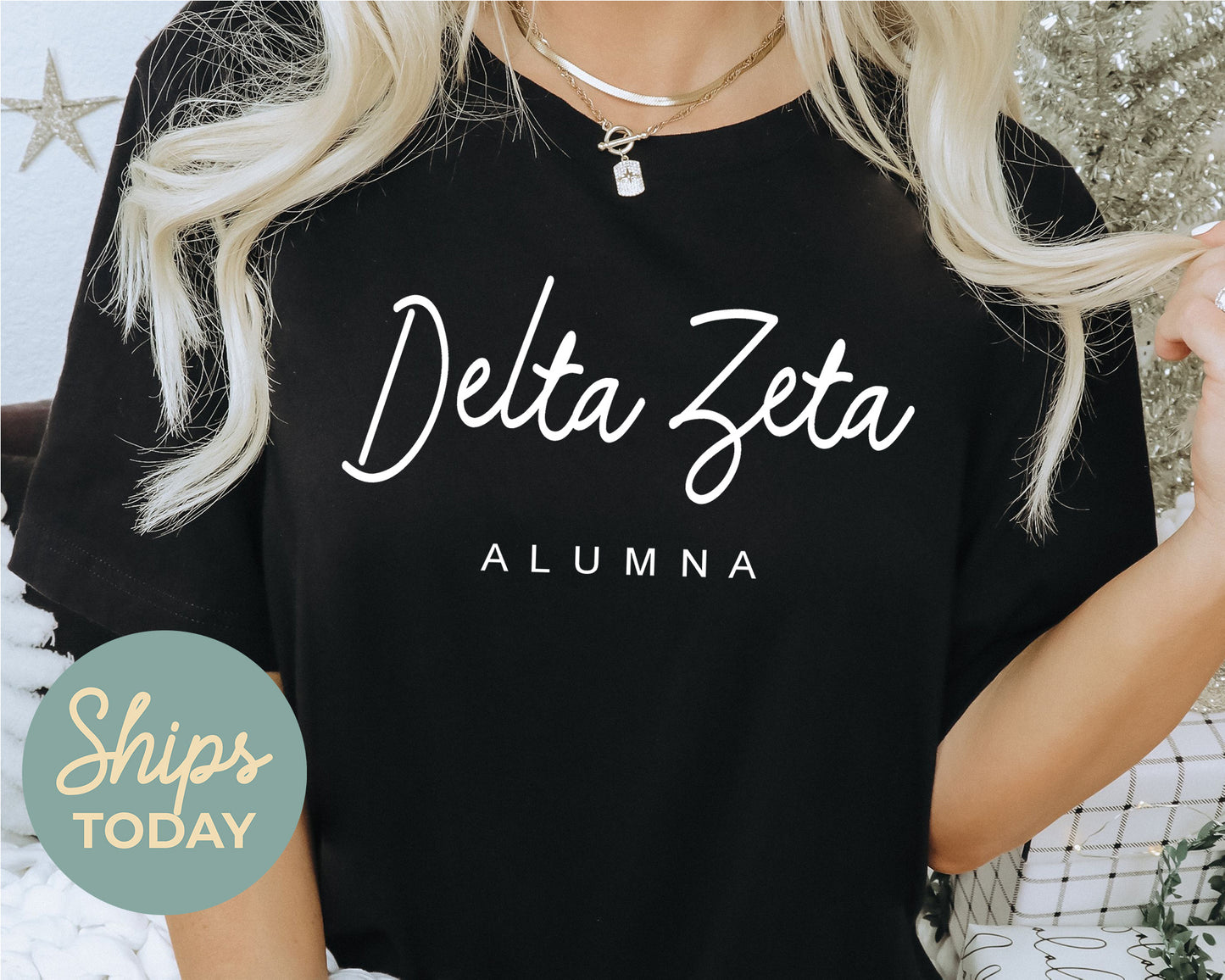 Delta Zeta Flashy Alumna Sorority T-shirt _ 2538g