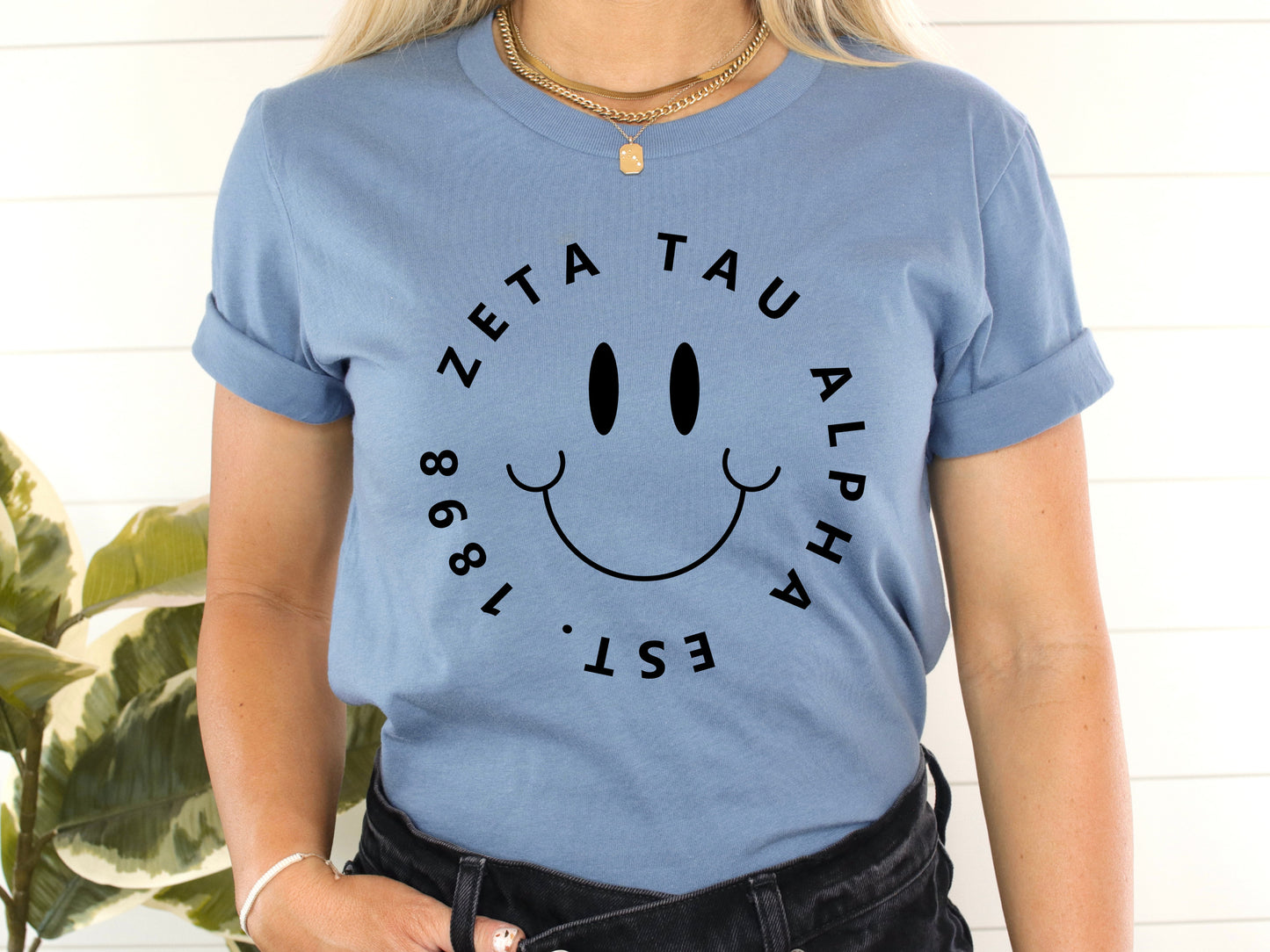 Zeta Tau Alpha Smiley Face Halo Sorority T-shirt _ 2524g