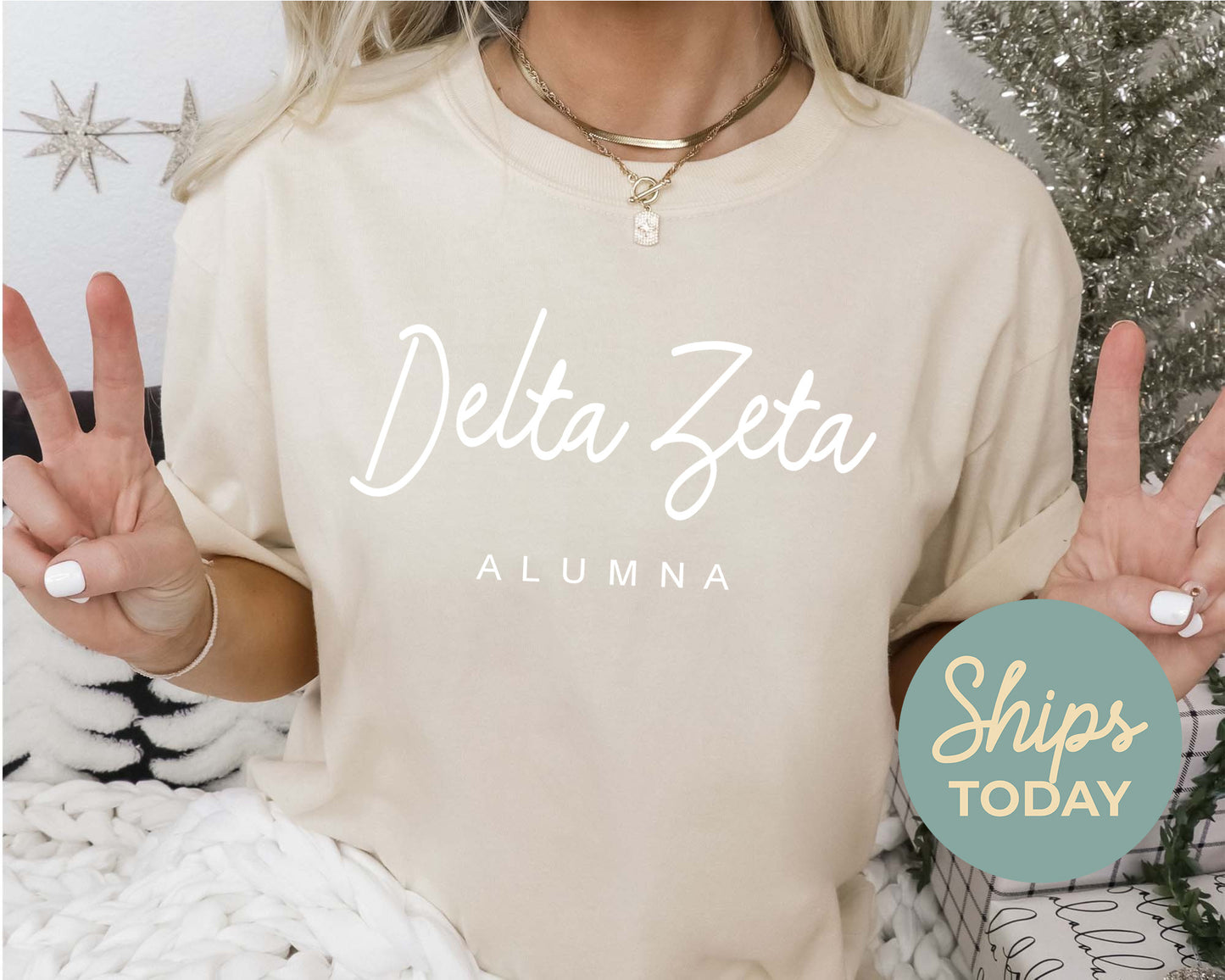 Delta Zeta Flashy Alumna Sorority T-shirt _ 2538g