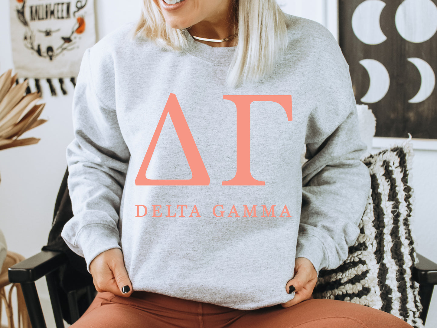 Delta Gamma Pink Personality Sorority Sweatshirt _ 659g