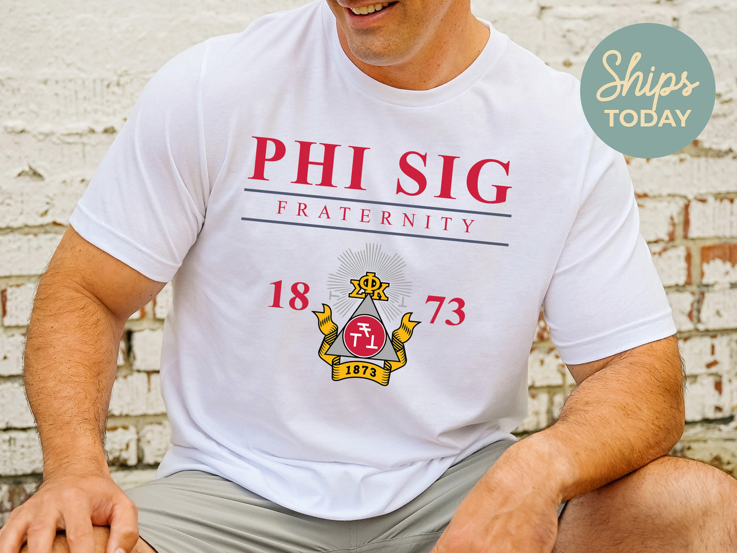 Phi Sigma Kappa Iconic Crest Fraternity T-shirt _ 31135g