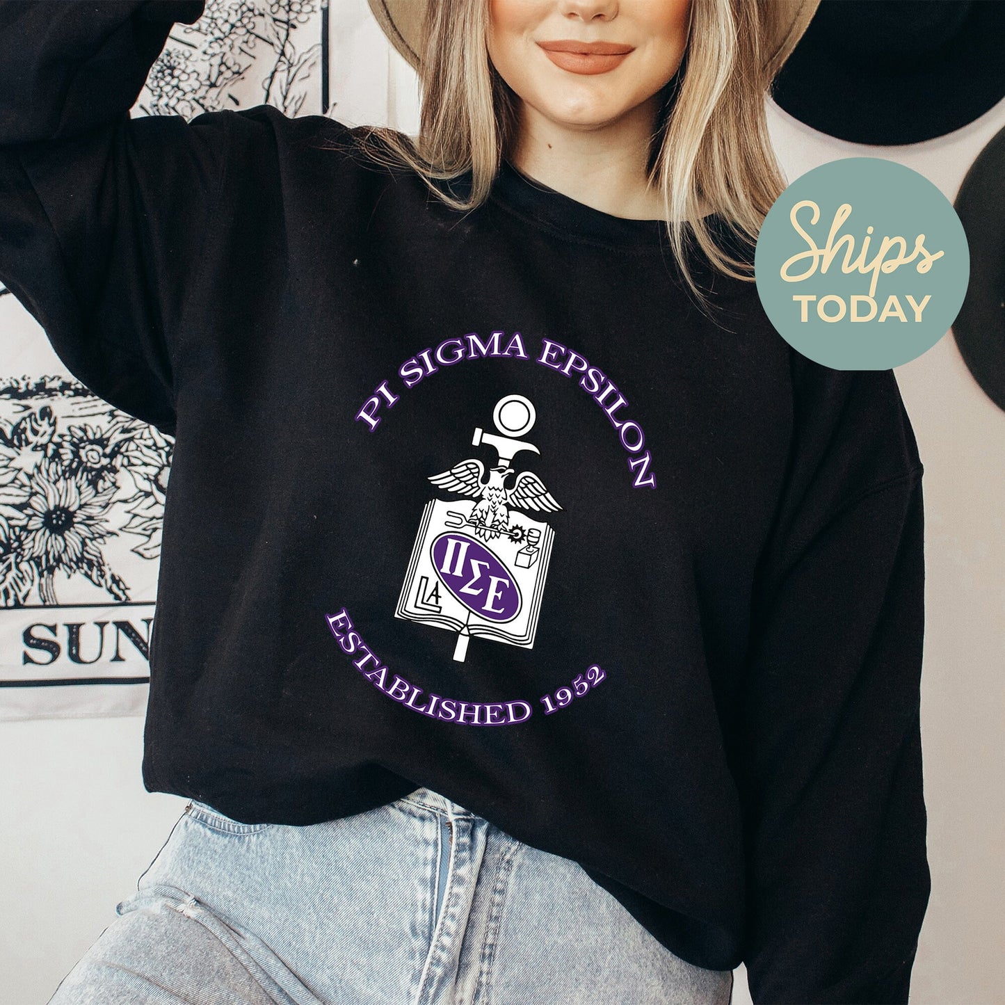Pi Sigma Epsilon Iconic Insignia COED Sweatshirt _ 35676g