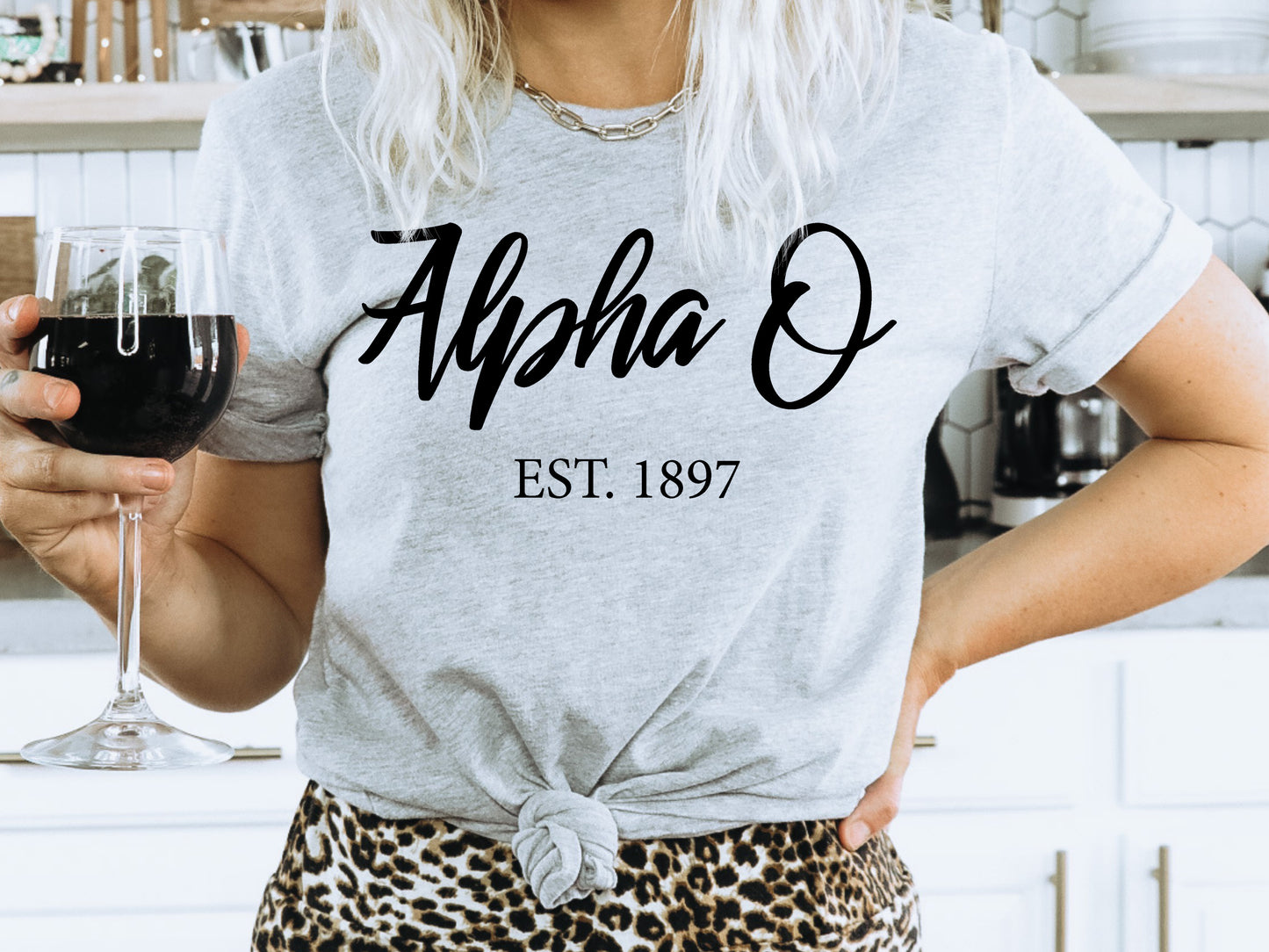 Alpha Omicron Pi Black Flowy Sorority T-shirt _ 81g