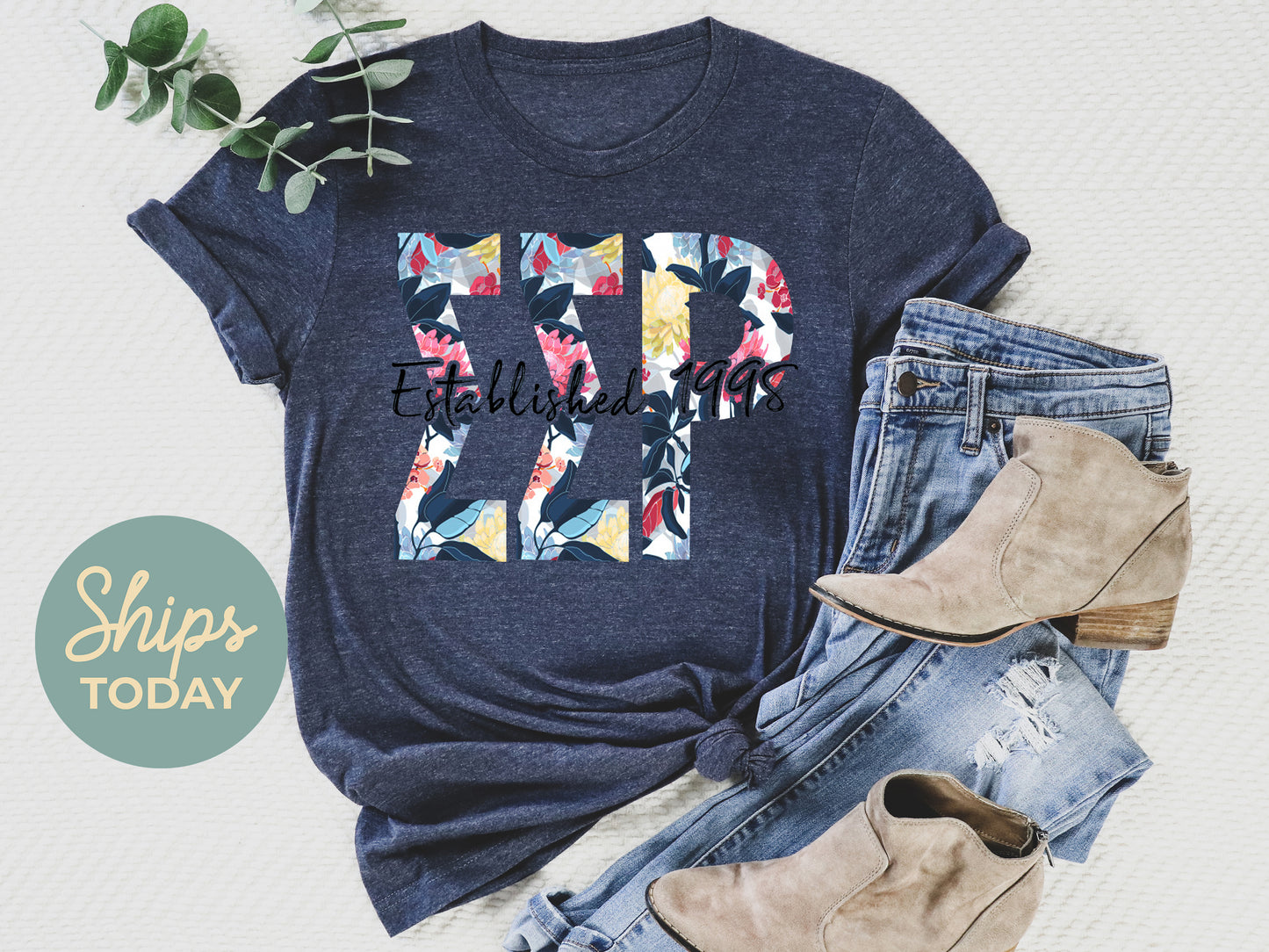 Sigma Sigma Rho Floral Block Sorority T-shirt _ 3521g