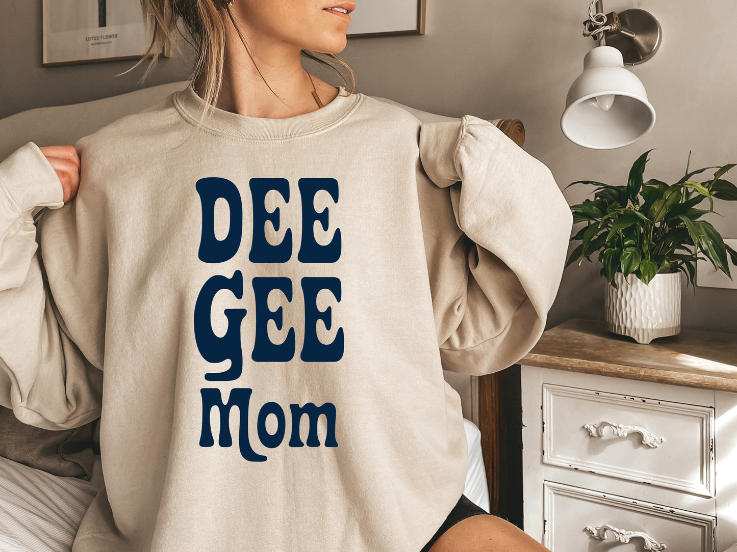 Delta Gamma Got it from my Mom Sorority Sweatshirt _ 3082g