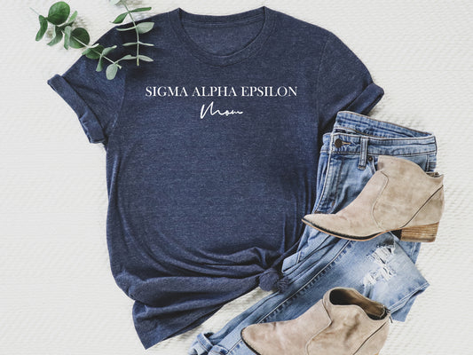 Sigma Alpha Epsilon Cursive Mom Fraternity T-shirt _ 2040g