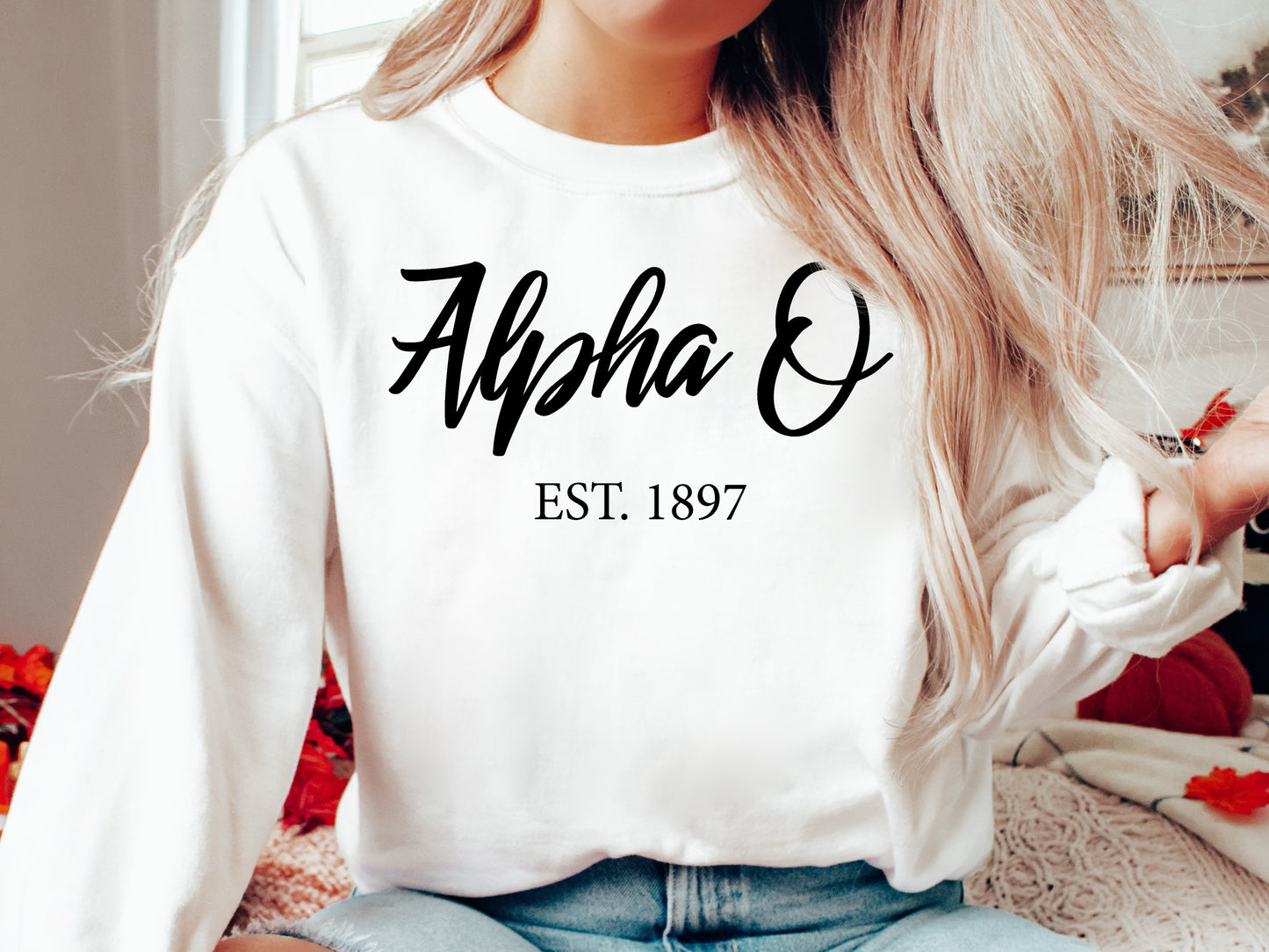 Alpha Omicron Pi Black Flowy Sorority Sweatshirt _ 81g