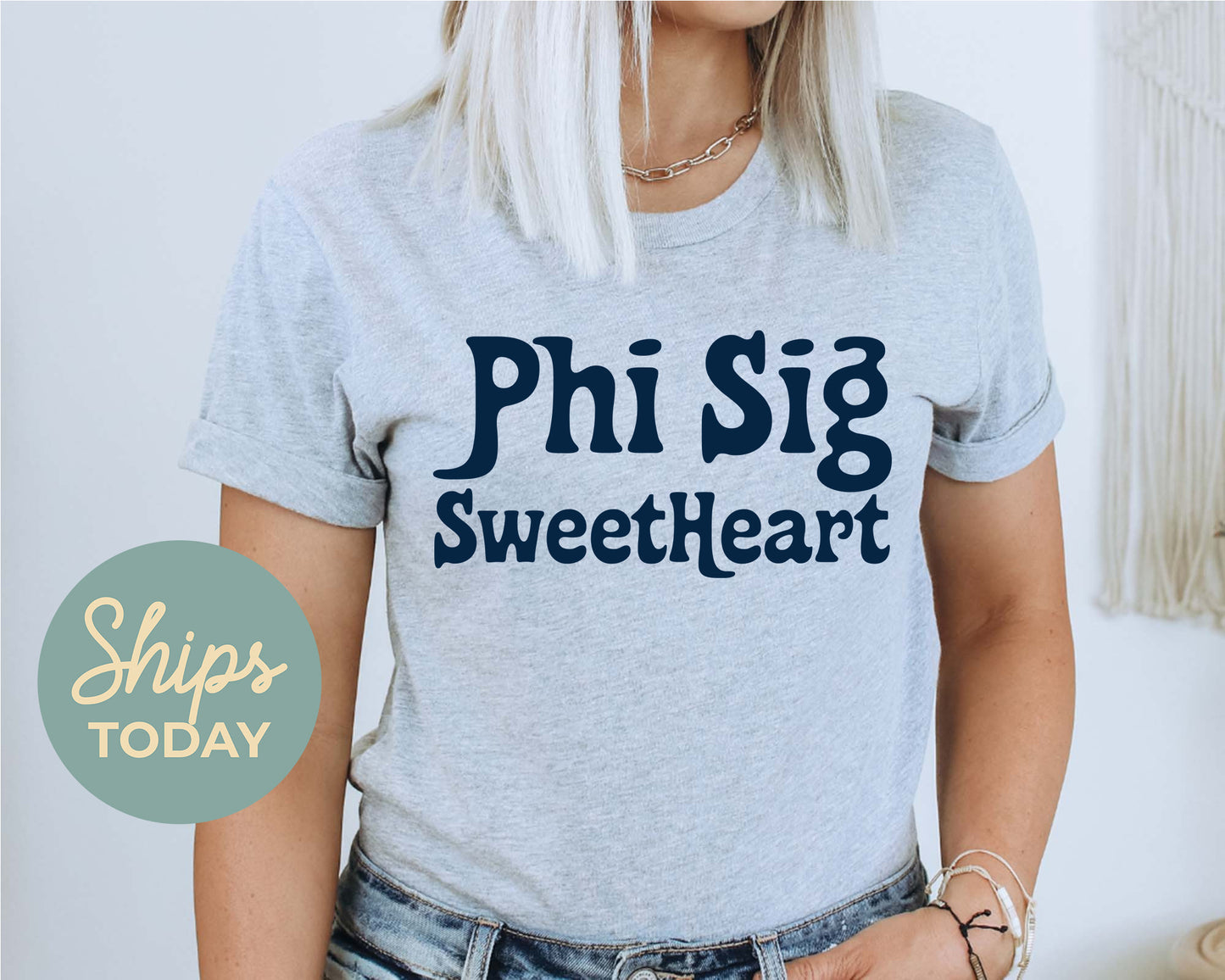 Phi Sigma Kappa Trendy Sweetheart Fraternity T-shirt _ 2006g