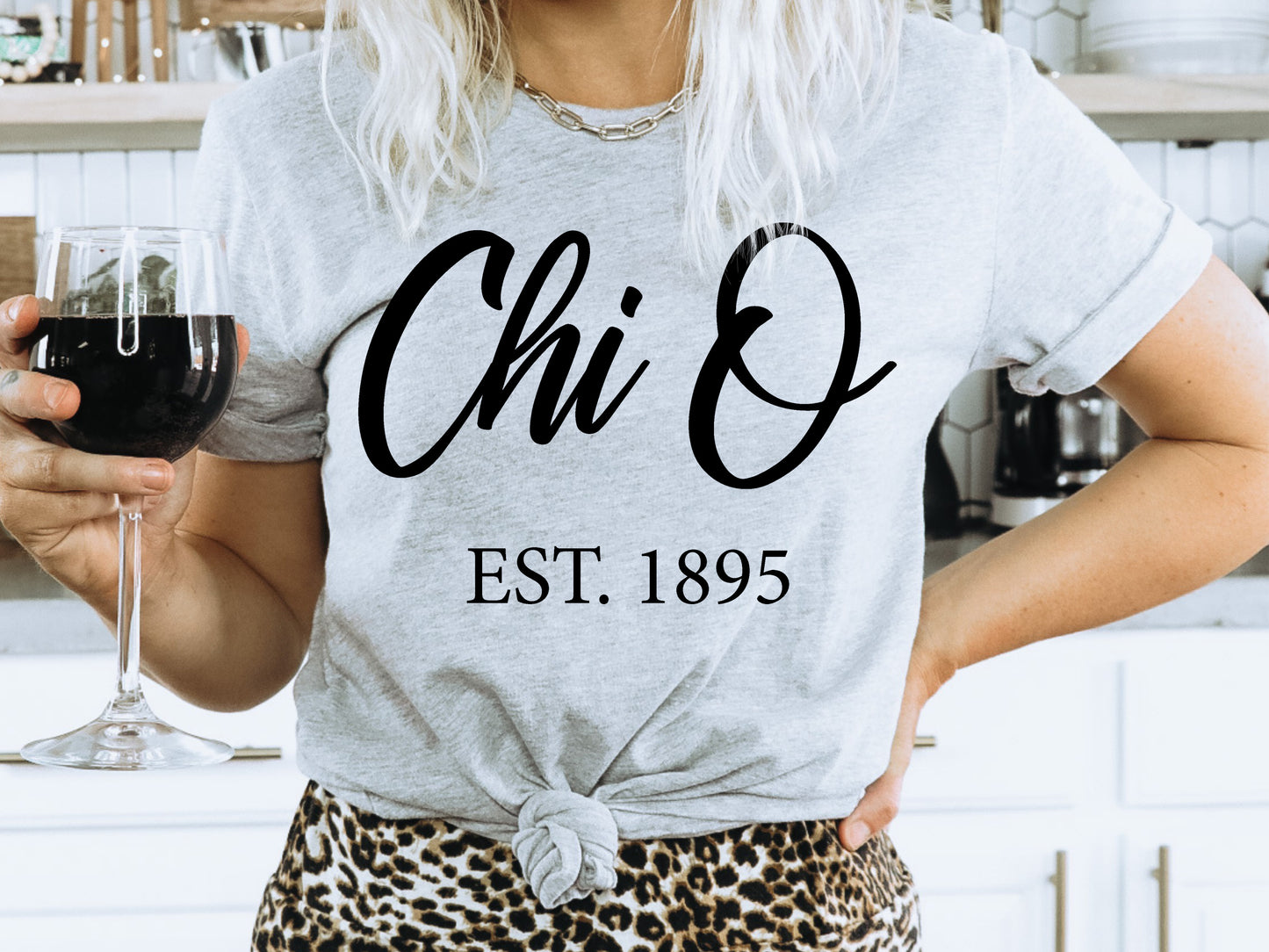Chi Omega Black Flowy Sorority T-shirt _ 86g