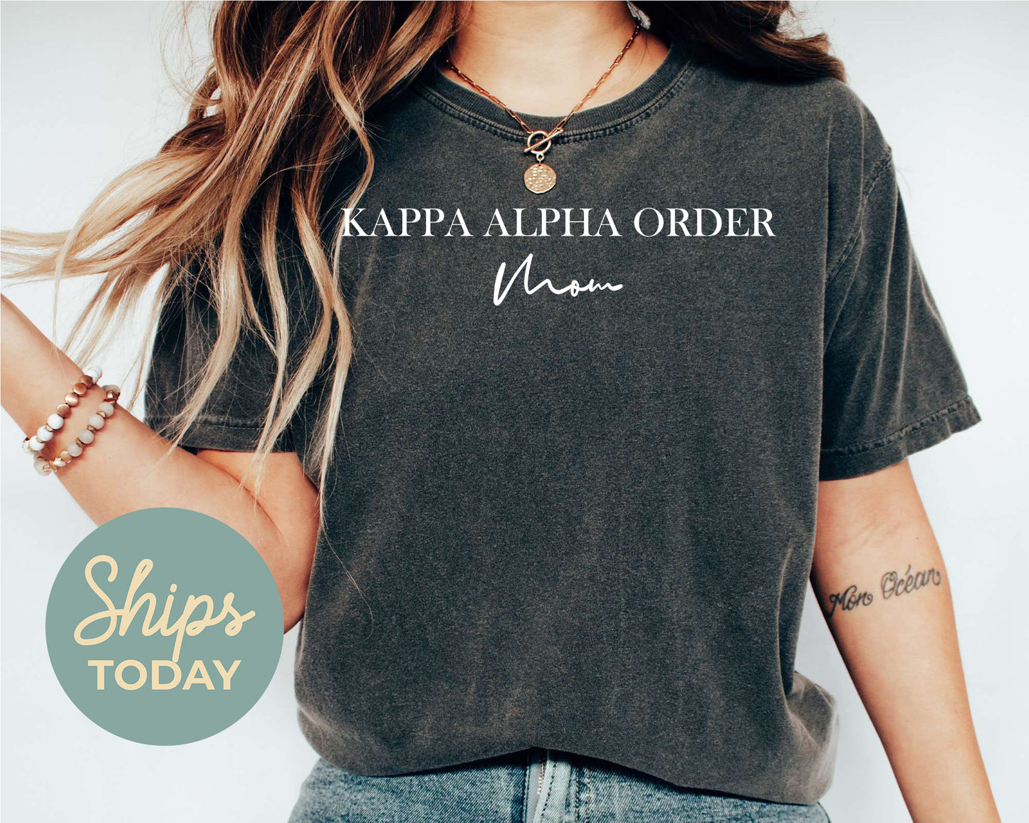 Kappa Alpha Order Cursive Mom Fraternity T-shirt _ 2031g