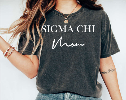 Sigma Chi Cursive Mom Fraternity T-shirt _ 2042g