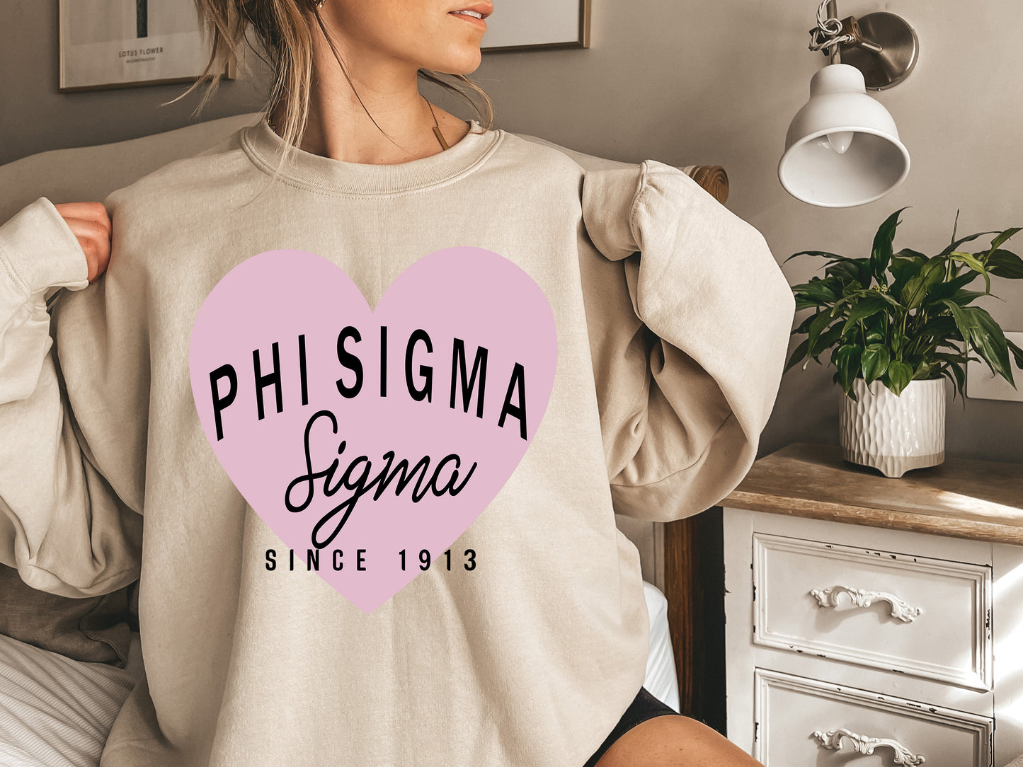 Phi Sigma Sigma Pretty in Pink Sorority Sweatshirt _ 459g