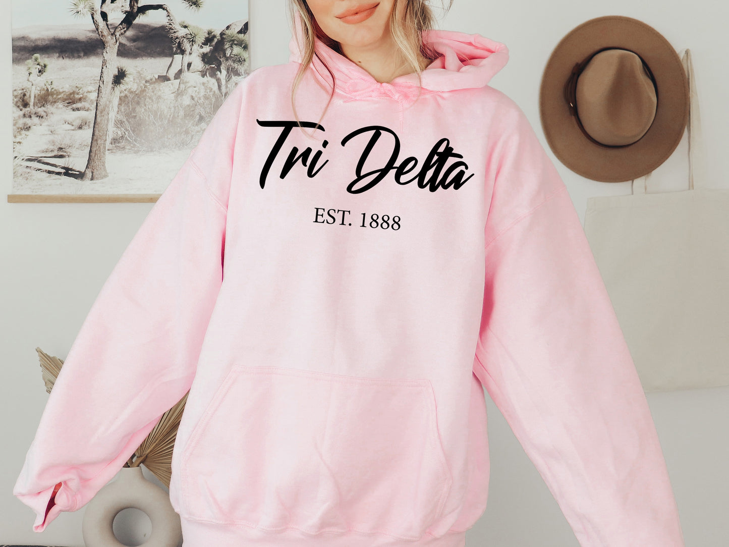 Delta Delta Delta Black Flowy Sorority Hoodie _ 87g