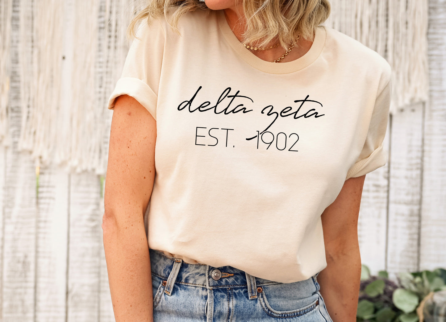 Delta Zeta Black Calligraphy Sorority T-shirt _ 2330g