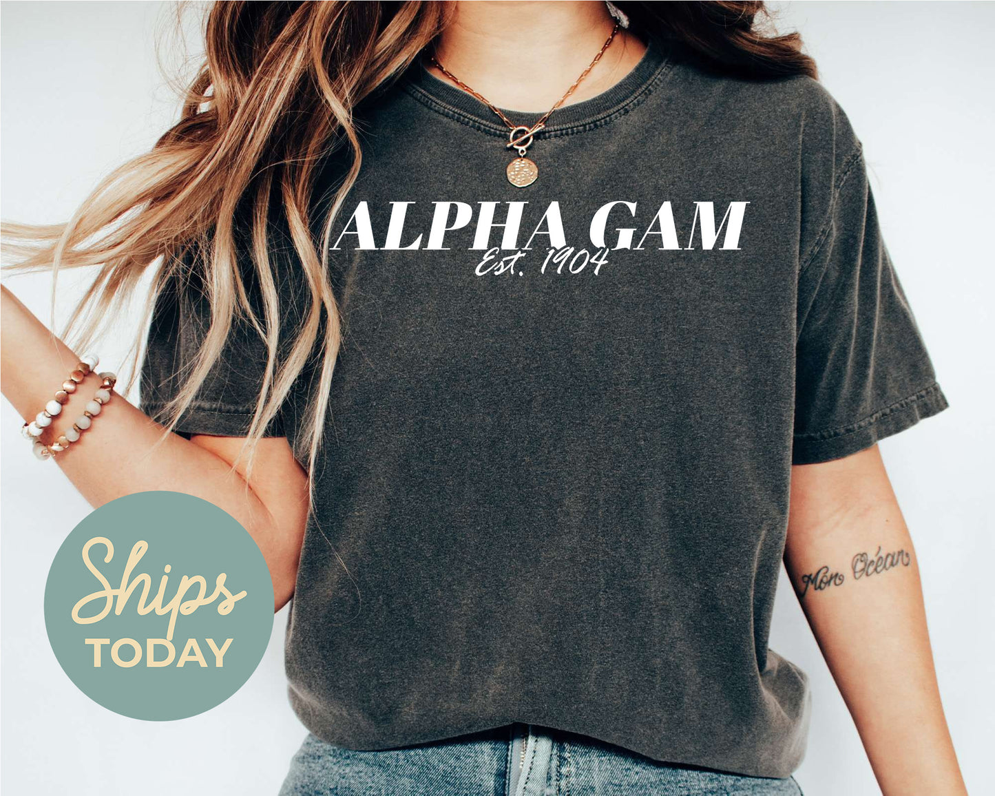 Alpha Gamma Delta Mom Sorority T-shirt _ 30820g