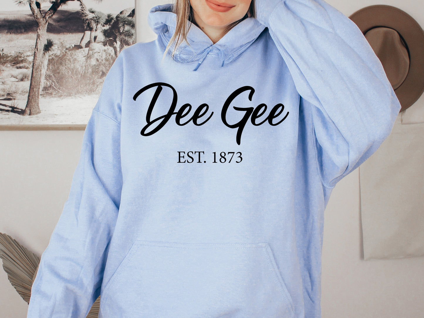 Delta Gamma Black Flowy Sorority Hoodie _ 88g