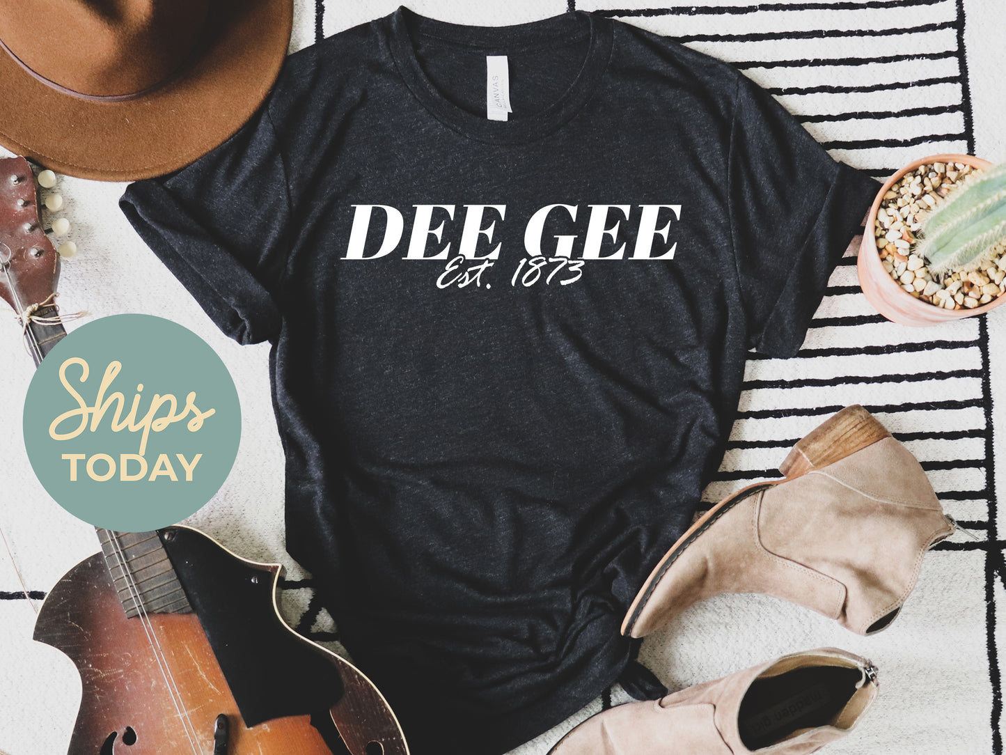 Delta Gamma Mom Sorority T-shirt _ 30828g