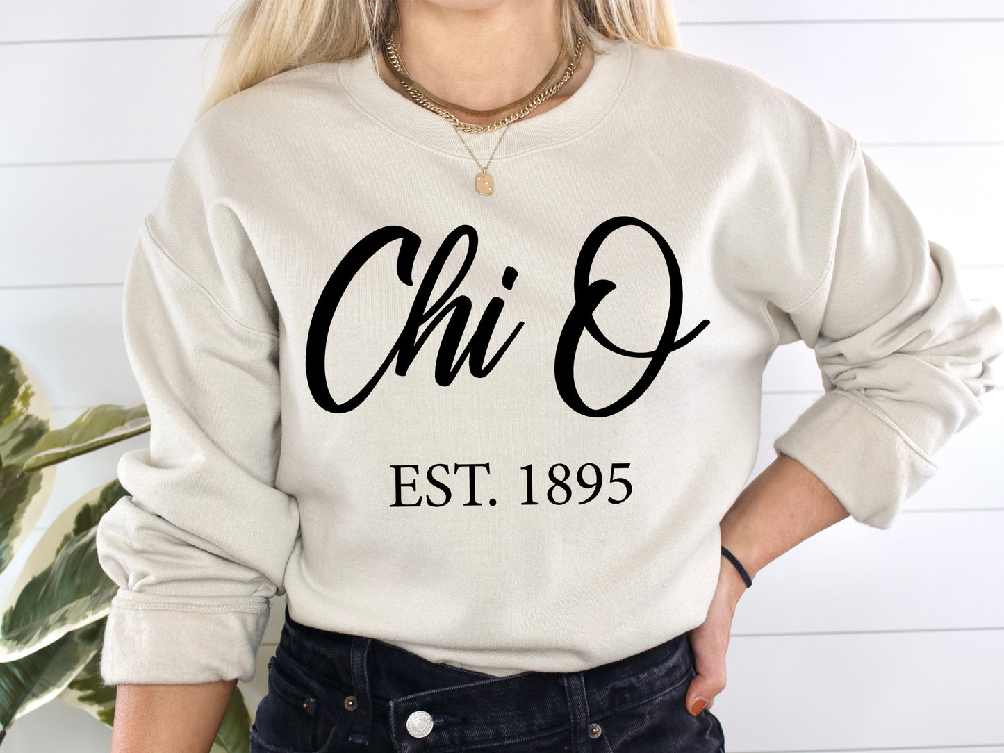 Chi Omega Black Flowy Sorority Sweatshirt _ 86g