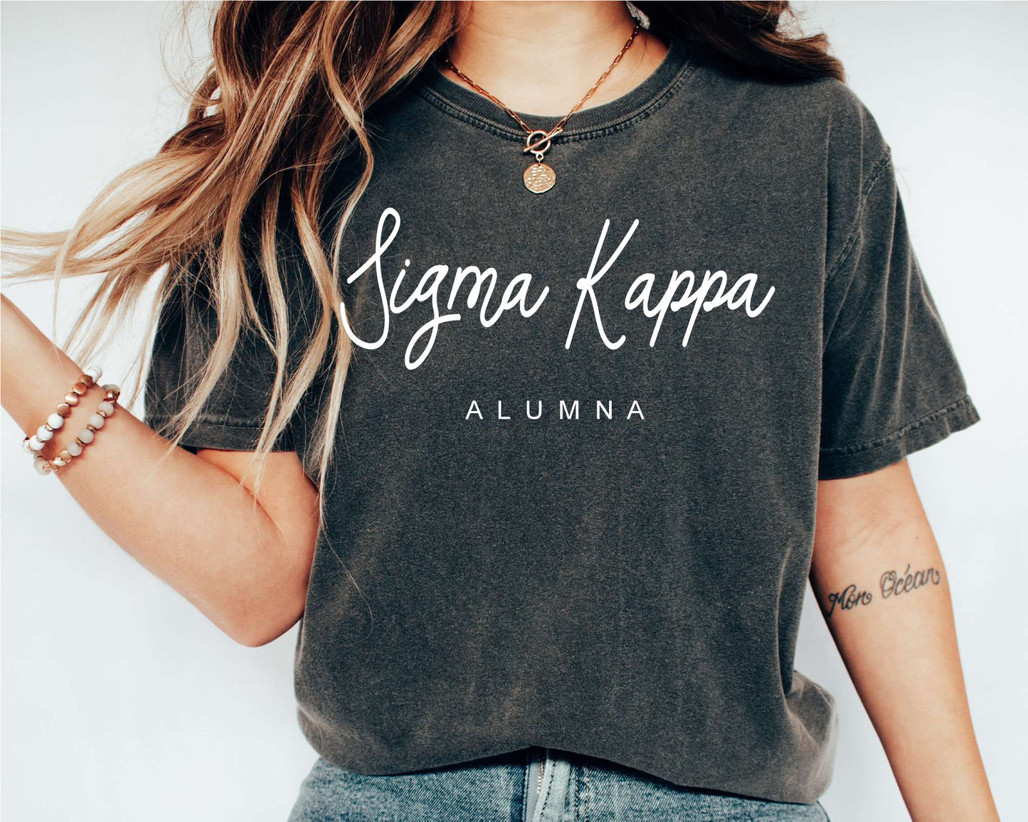 Sigma Kappa Flashy Alumna Sorority T-shirt _ 2547g