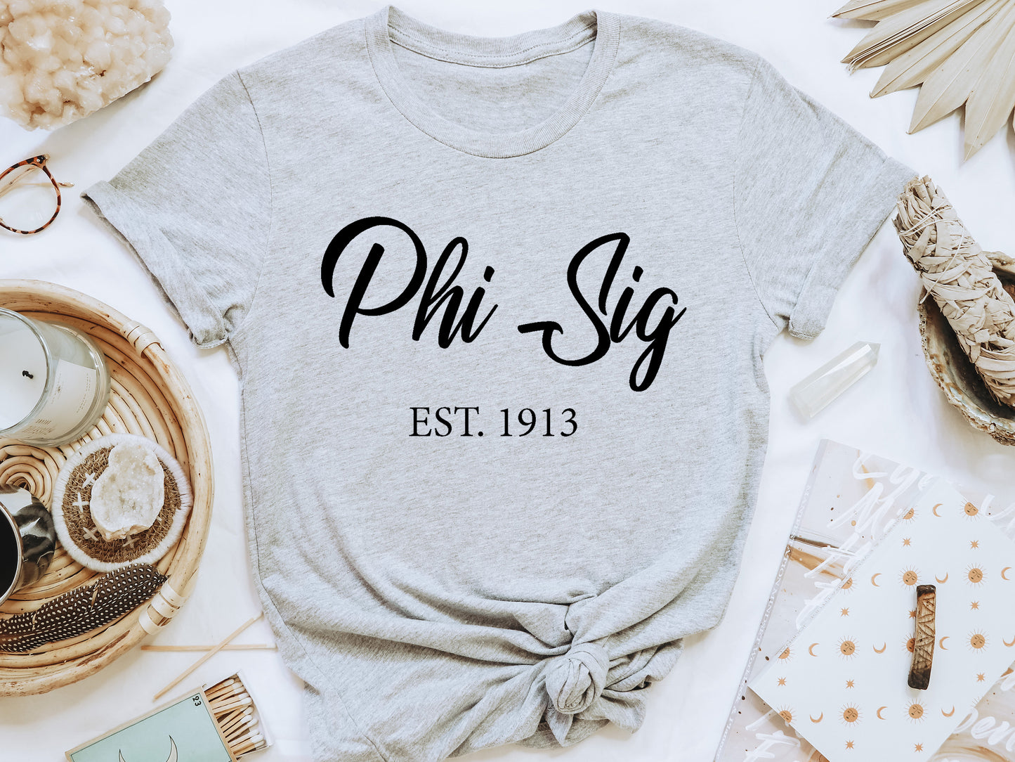 Phi Sigma Sigma Black Flowy Sorority T-shirt _ 96g
