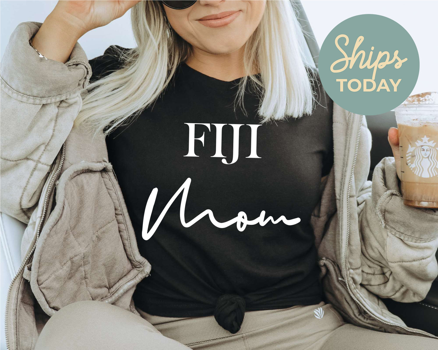 FIJI Cursive Mom Fraternity T-shirt _ 2030g