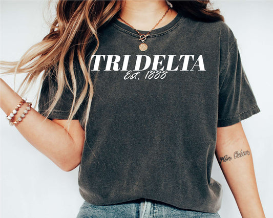 Delta Delta Delta Mom Sorority T-shirt _ 30827g