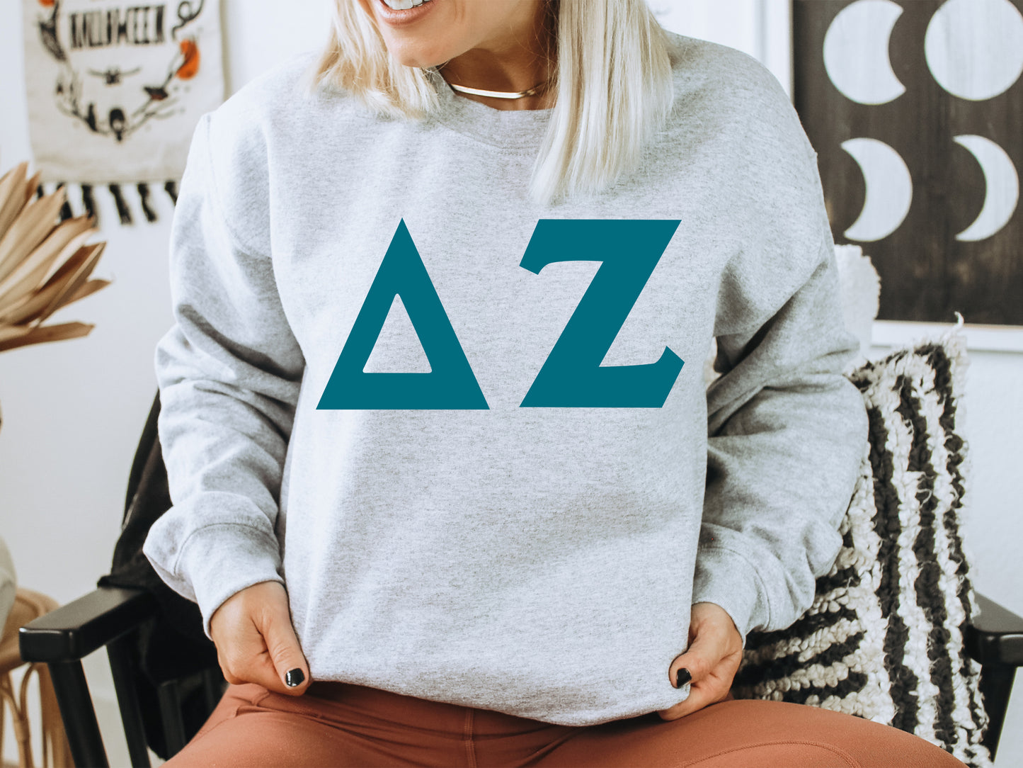Delta Zeta Back to the Basics Sorority Sweatshirt _ 635g