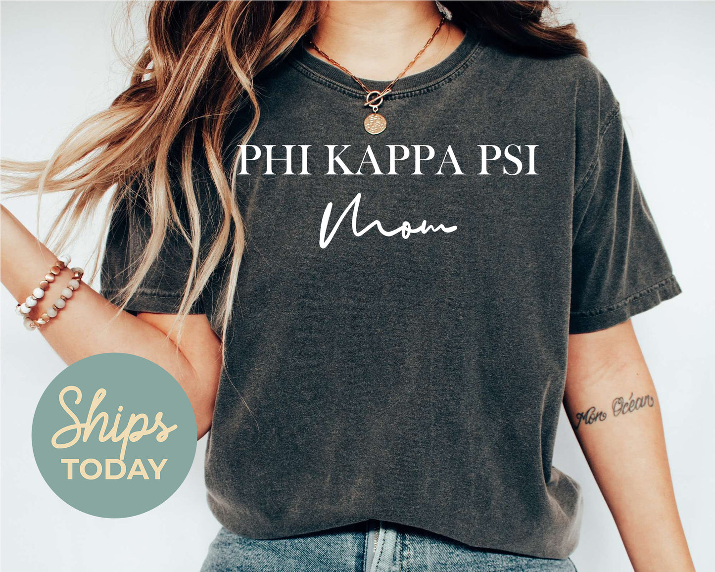 Phi Kappa Psi Cursive Mom Fraternity T-shirt _ 2035g