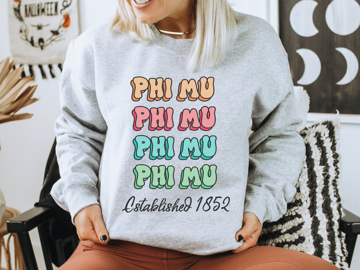 Phi Mu Lucy Sorority Sweatshirt _ 276g