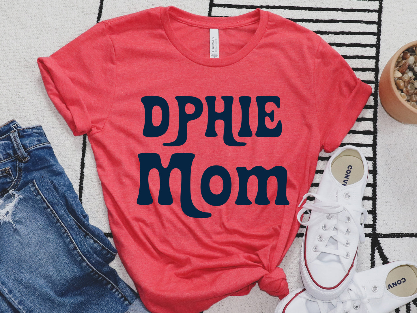 Delta Phi Epsilon Got it from my Mom Sorority T-shirt _ 3083g