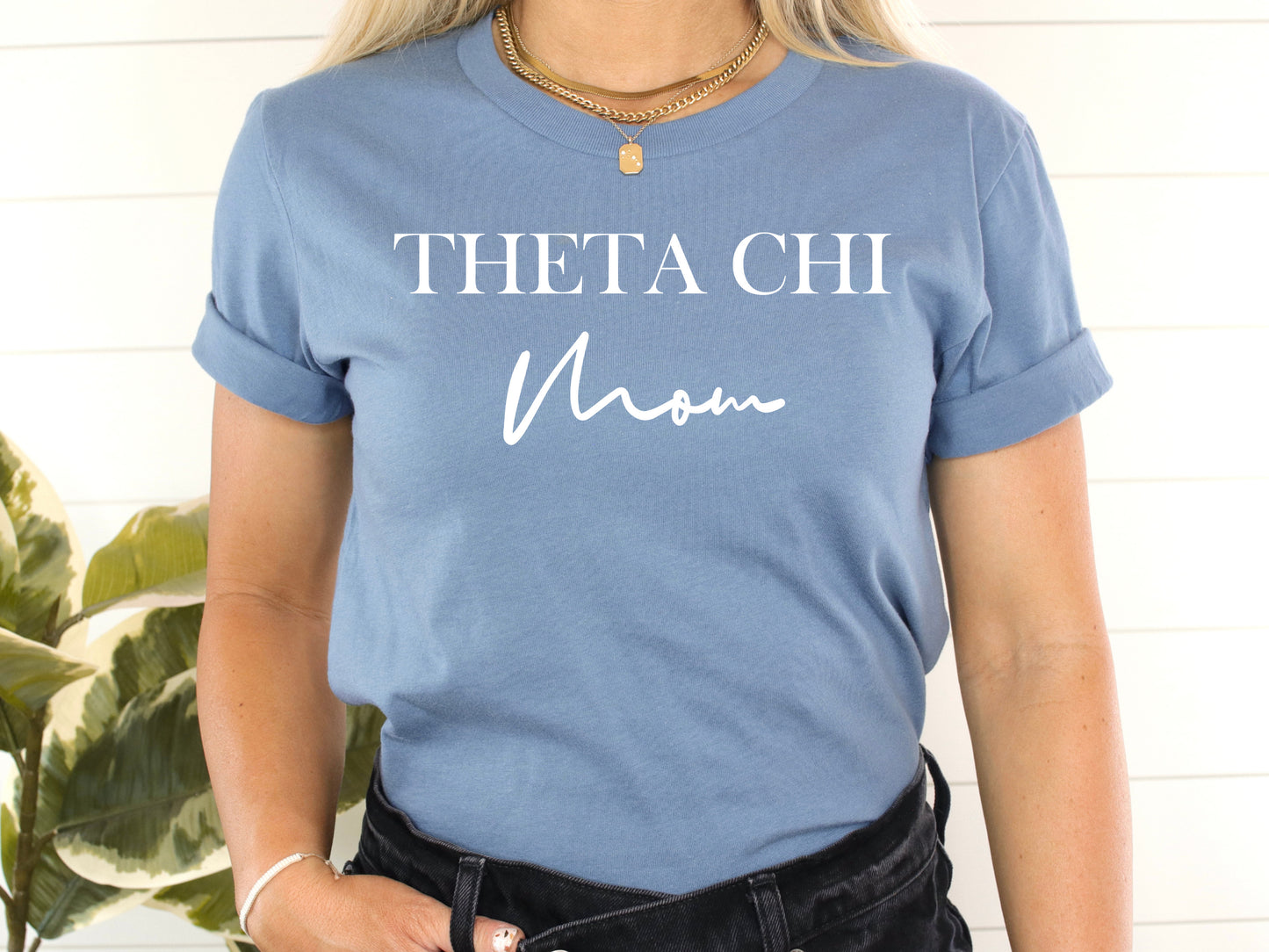 Theta Chi Cursive Mom Fraternity T-shirt _ 2048g