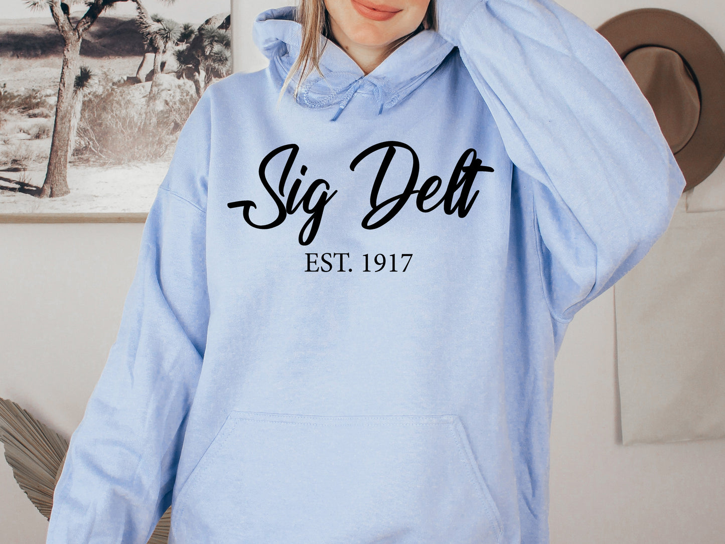 Sigma Delta Tau Black Flowy Sorority Hoodie _ 98g
